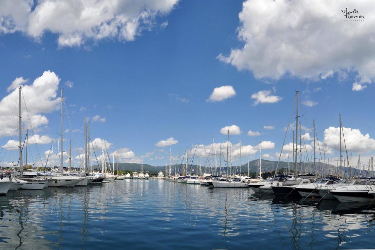 Seascape Elegant Residence Gouvia Marina Kontokali Esterno foto